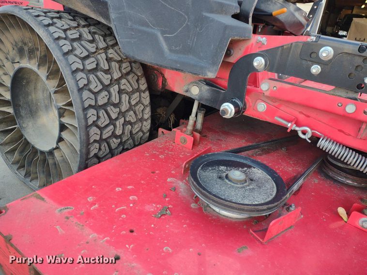 image for item LL9104 Gravely Pro Turn 272  ZTR lawn mower