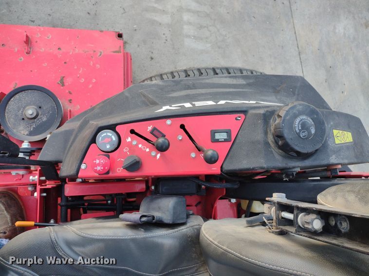 image for item LL9104 Gravely Pro Turn 272  ZTR lawn mower