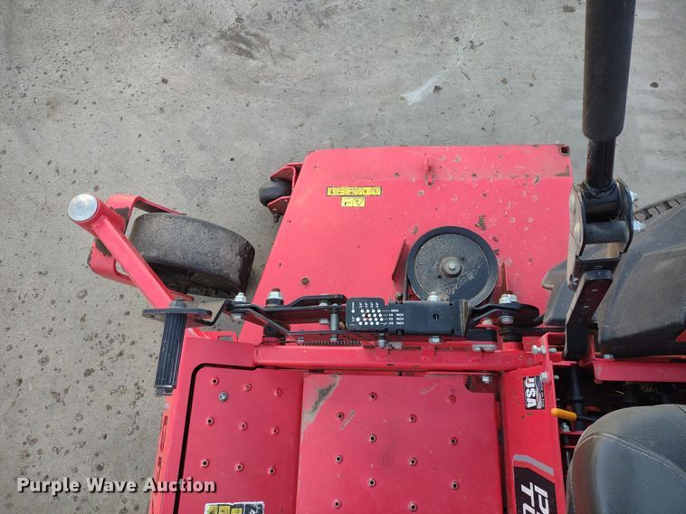 image for item LL9104 Gravely Pro Turn 272  ZTR lawn mower