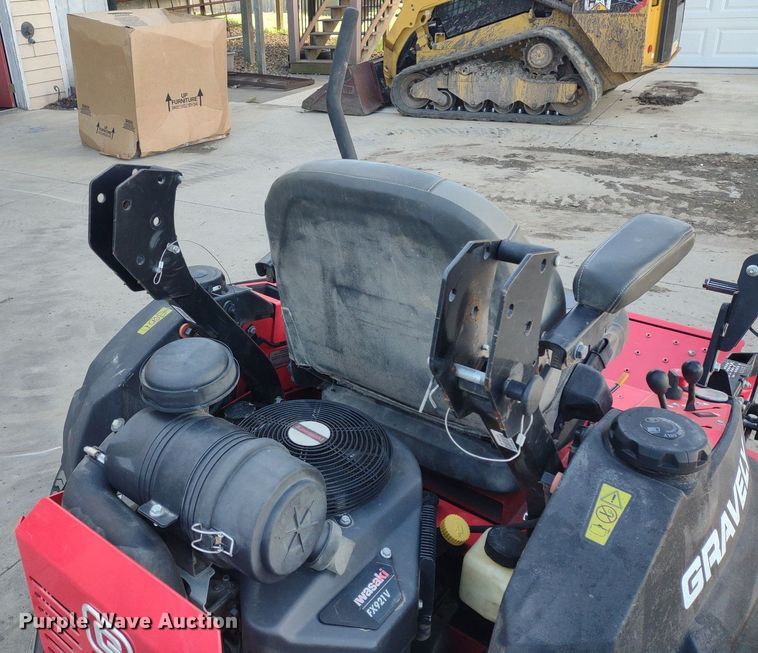 image for item LL9104 Gravely Pro Turn 272  ZTR lawn mower