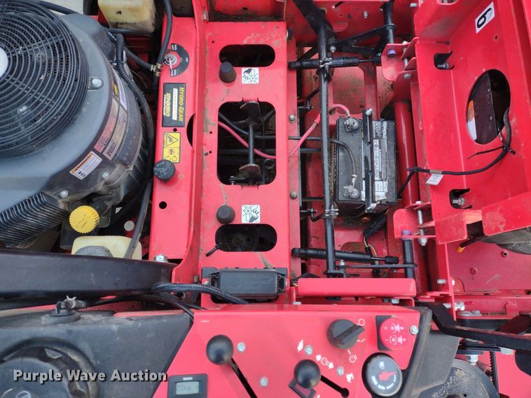 image for item LL9104 Gravely Pro Turn 272  ZTR lawn mower