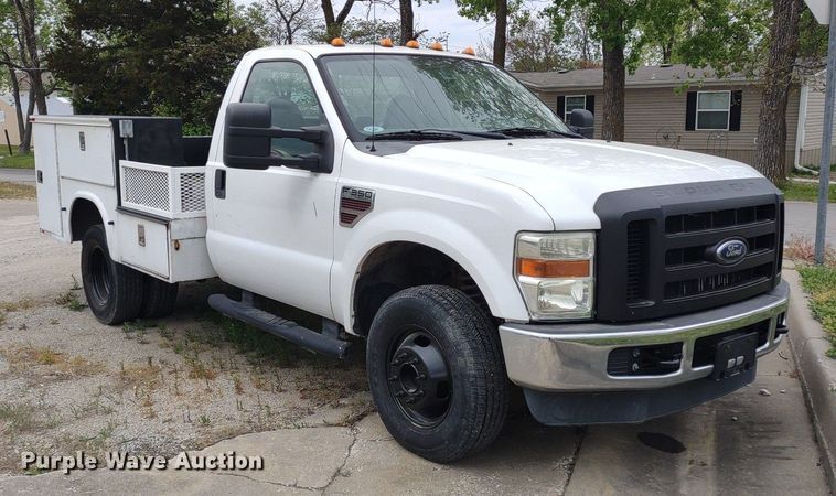 image for item LL9118 2009 Ford F350 Super Duty XL  utility bed pickup truck