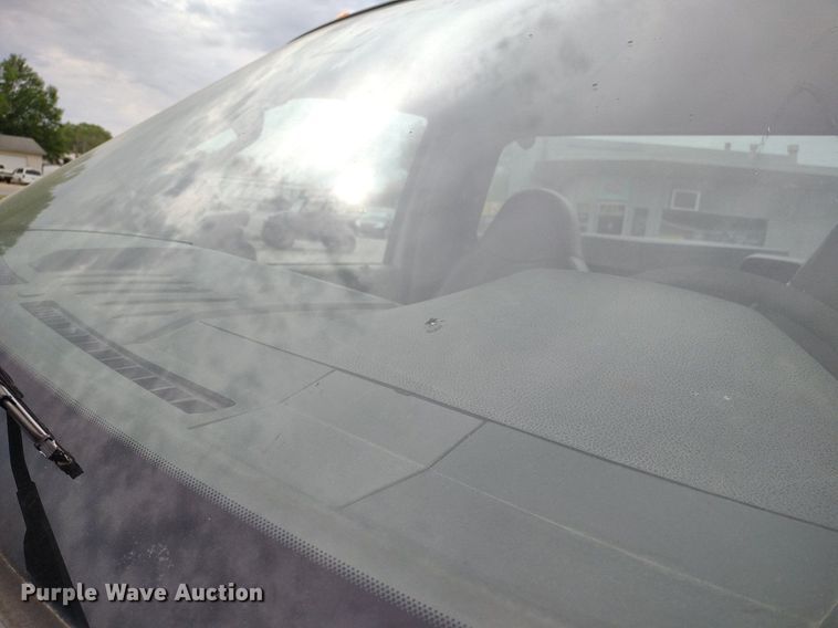 image for item LL9118 2009 Ford F350 Super Duty XL  utility bed pickup truck