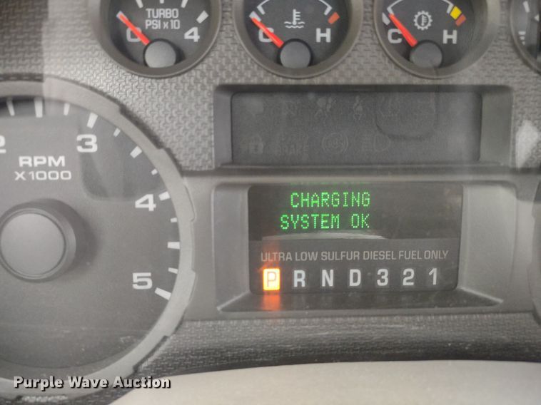 image for item LL9118 2009 Ford F350 Super Duty XL  utility bed pickup truck