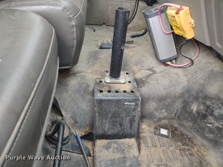 image for item LL9118 2009 Ford F350 Super Duty XL  utility bed pickup truck