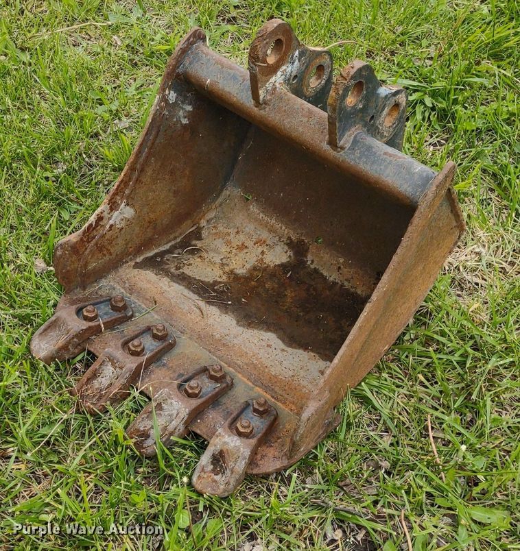 image for item LL9121 Bobcat  mini excavator bucket