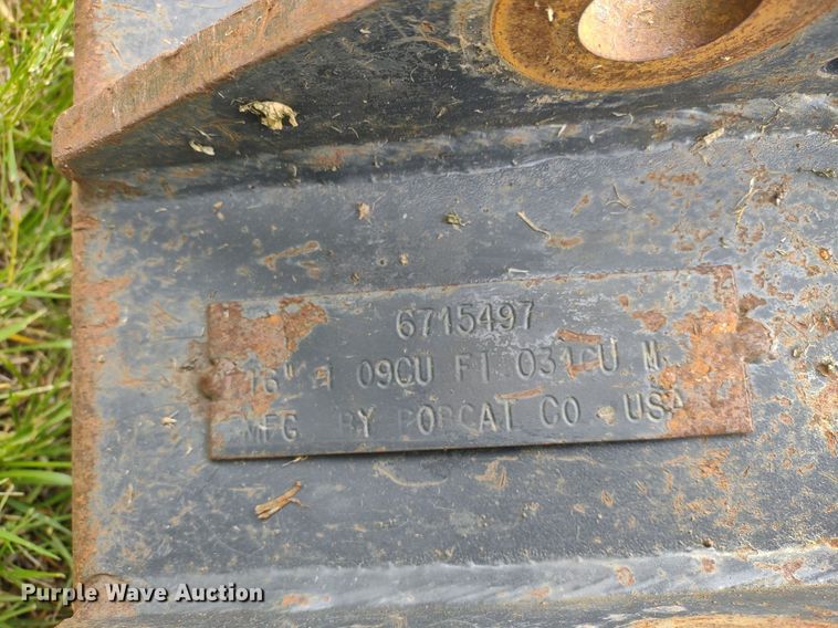 image for item LL9121 Bobcat  mini excavator bucket