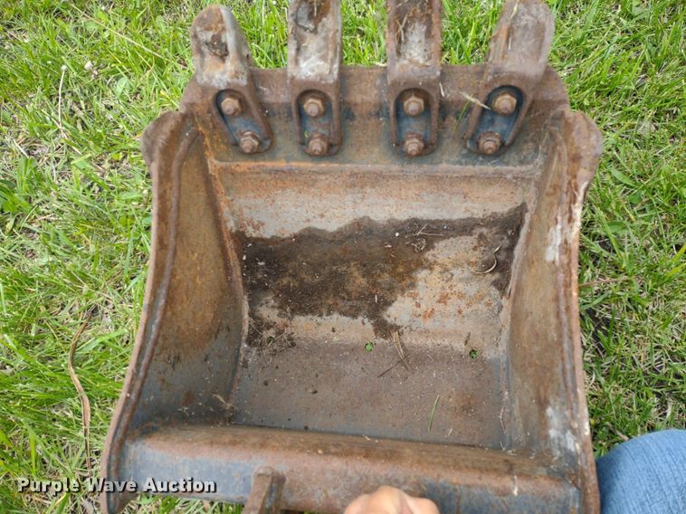 image for item LL9121 Bobcat  mini excavator bucket