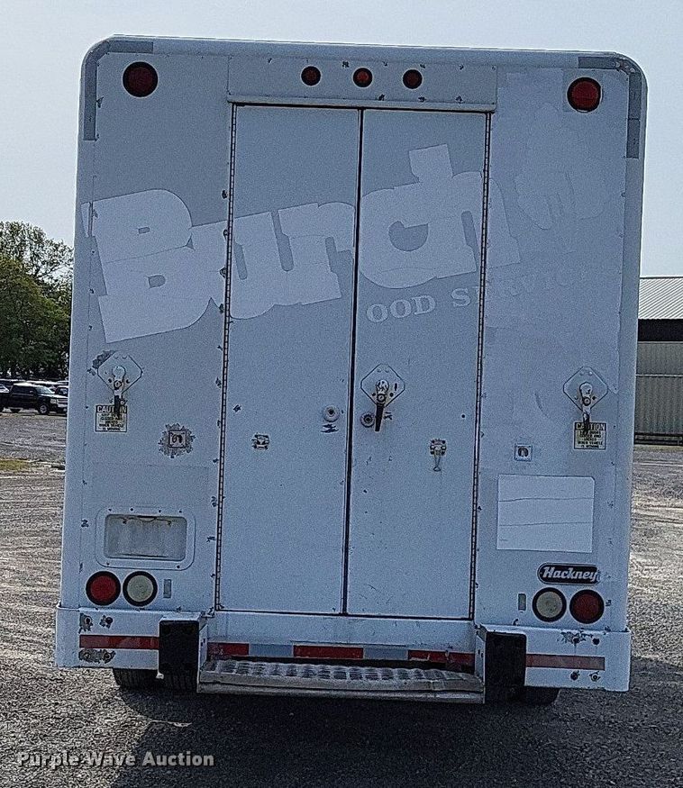 image for item LR9221 1999 Ford F450 Super Duty  refrigerated delivery truck