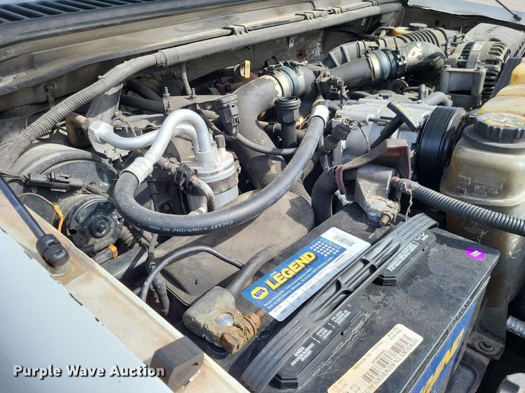 image for item LR9221 1999 Ford F450 Super Duty  refrigerated delivery truck