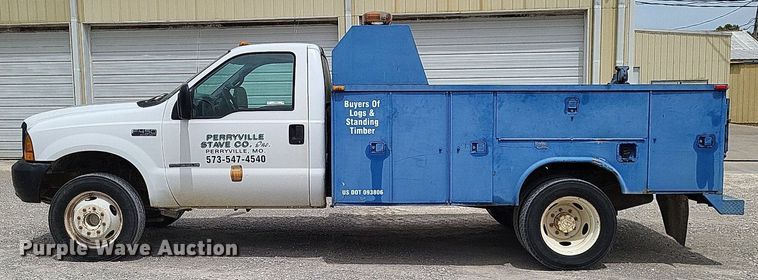 image for item LR9234 1999 Ford F450 Super Duty  utility / service truck