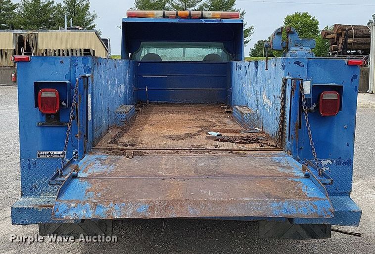 image for item LR9234 1999 Ford F450 Super Duty  utility / service truck