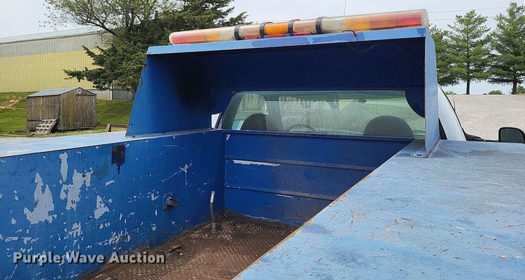 image for item LR9234 1999 Ford F450 Super Duty  utility / service truck