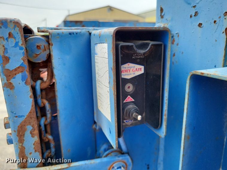 image for item LR9234 1999 Ford F450 Super Duty  utility / service truck