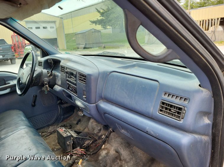 image for item LR9234 1999 Ford F450 Super Duty  utility / service truck