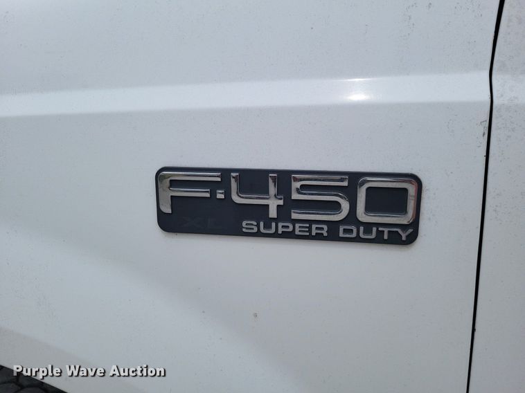 image for item LR9234 1999 Ford F450 Super Duty  utility / service truck