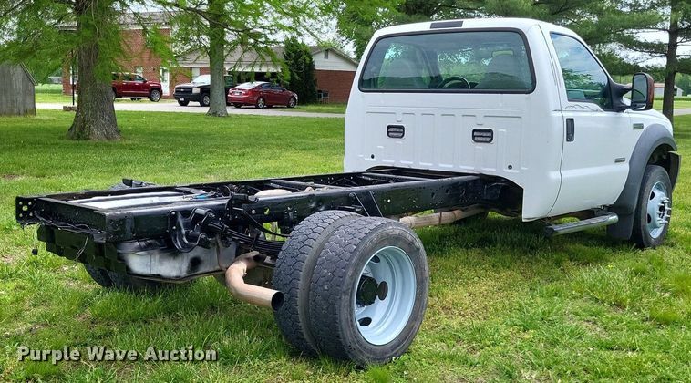 image for item LR9243 2005 Ford F550 Super Duty XL  truck cab and chassis