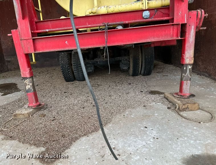 image for item LR9745 Shop built  tank trailer