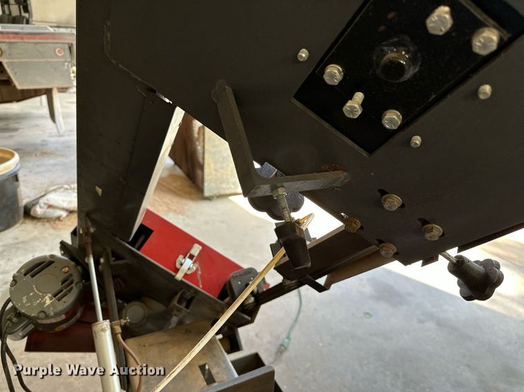 image for item LR9781 Ramco RS-90  bandsaw