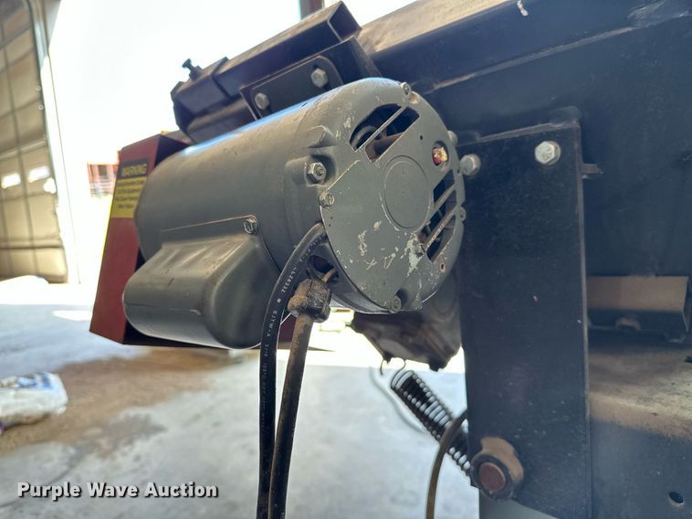 image for item LR9781 Ramco RS-90  bandsaw