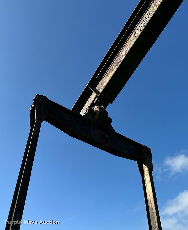 image for item LR9784 Vulcan R160  pump jack