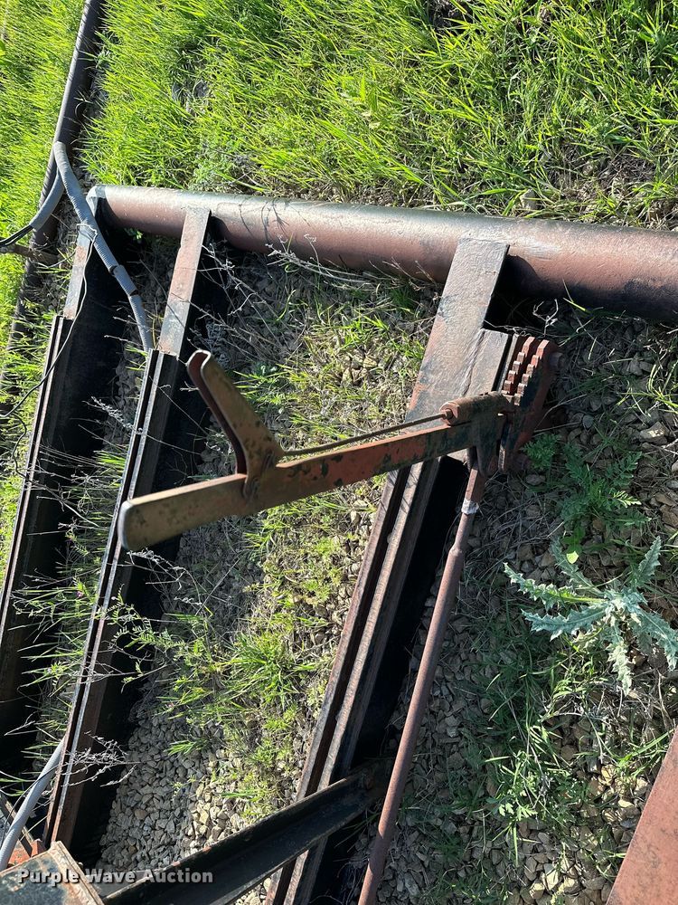 image for item LR9784 Vulcan R160  pump jack