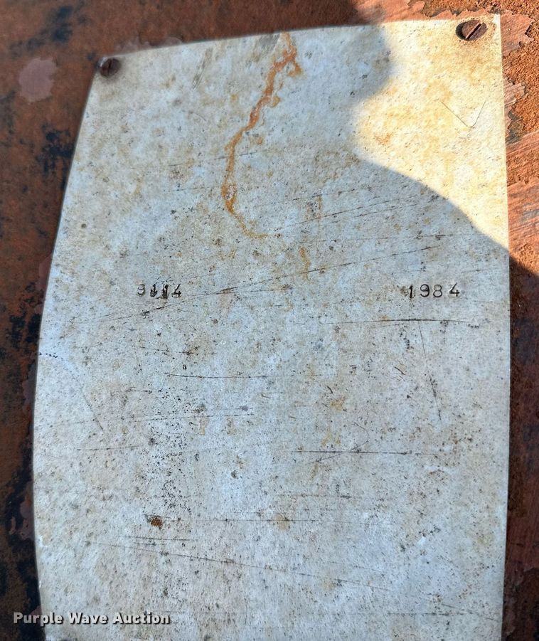 image for item LR9784 Vulcan R160  pump jack