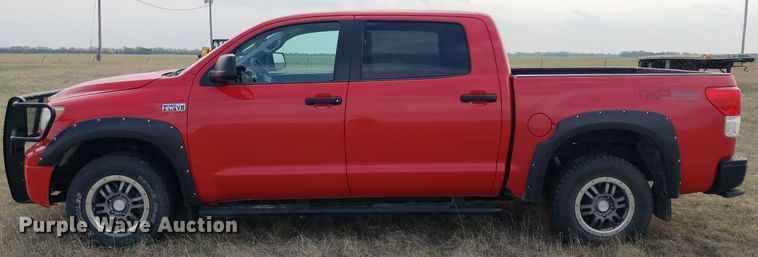 image for item LT9763 2011 Toyota Tundra  Crew Cab pickup truck
