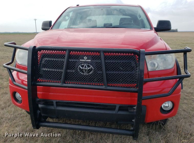 image for item LT9763 2011 Toyota Tundra  Crew Cab pickup truck