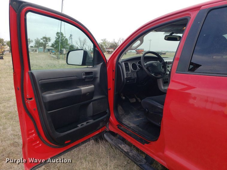 image for item LT9763 2011 Toyota Tundra  Crew Cab pickup truck