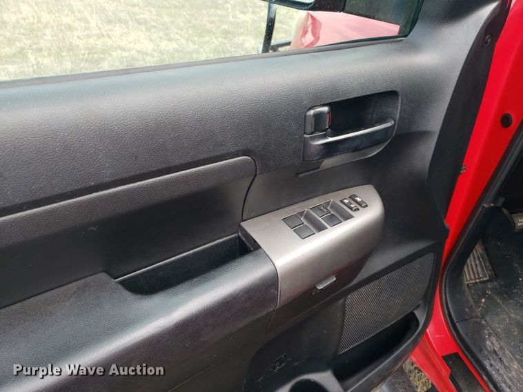 image for item LT9763 2011 Toyota Tundra  Crew Cab pickup truck