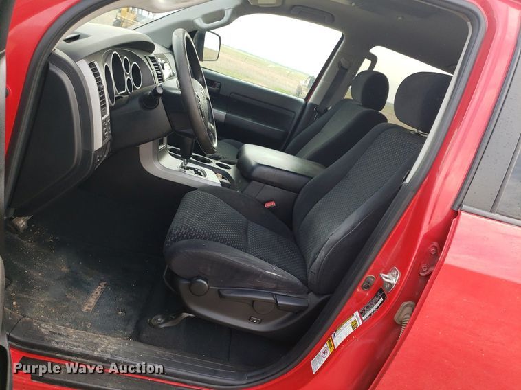 image for item LT9763 2011 Toyota Tundra  Crew Cab pickup truck