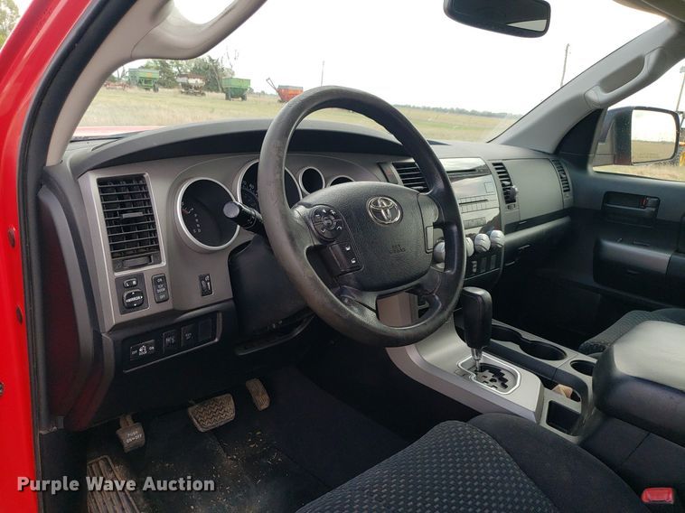 image for item LT9763 2011 Toyota Tundra  Crew Cab pickup truck