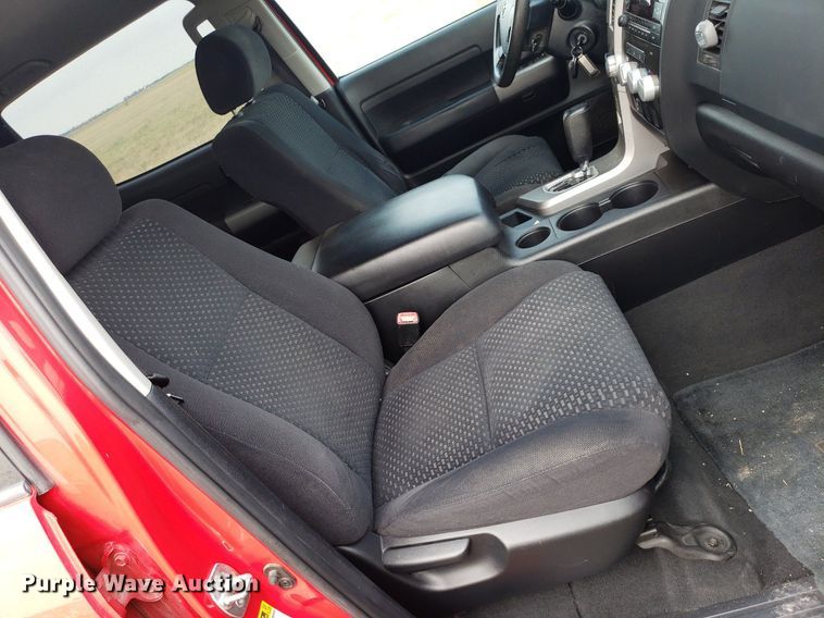 image for item LT9763 2011 Toyota Tundra  Crew Cab pickup truck