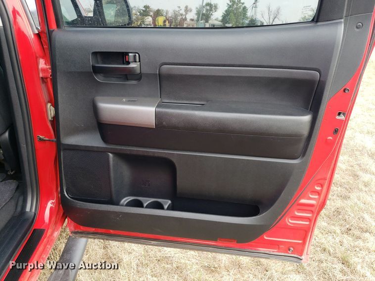 image for item LT9763 2011 Toyota Tundra  Crew Cab pickup truck