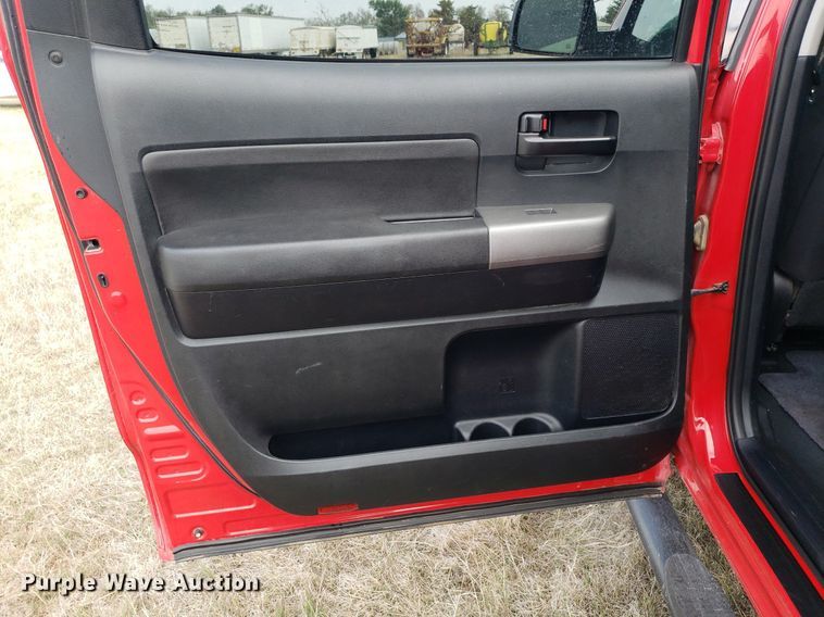 image for item LT9763 2011 Toyota Tundra  Crew Cab pickup truck