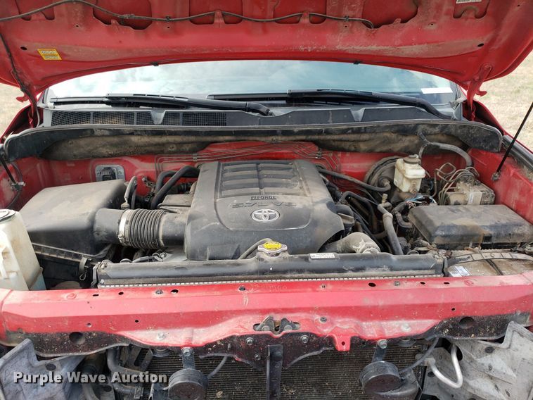 image for item LT9763 2011 Toyota Tundra  Crew Cab pickup truck