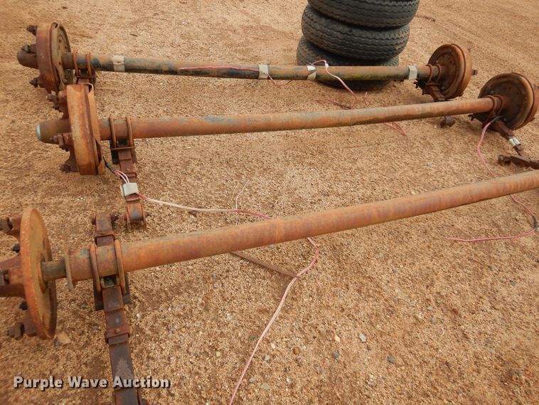 image for item LT9773 (5) trailer axles