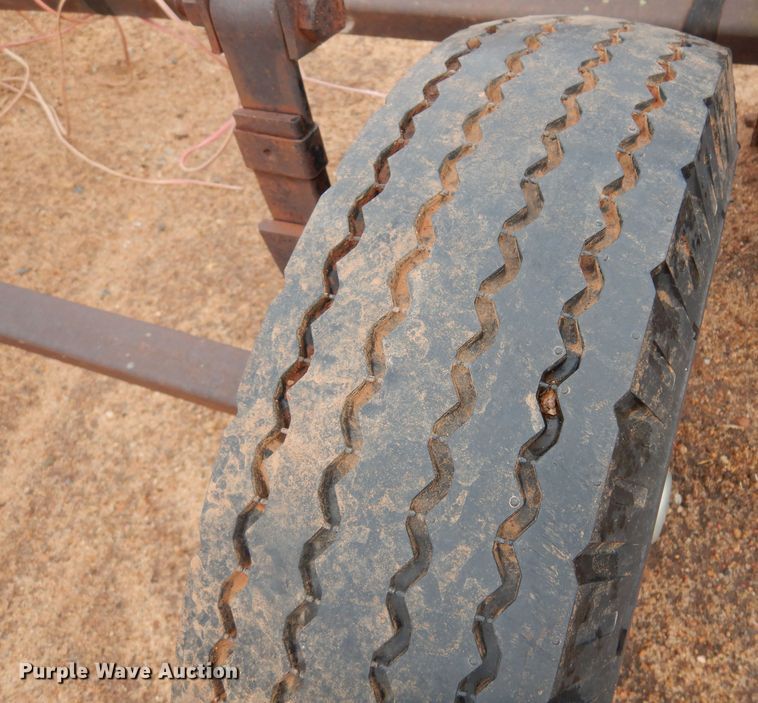 image for item LT9773 (5) trailer axles