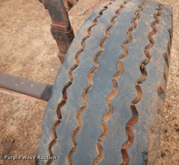 image for item LT9773 (5) trailer axles