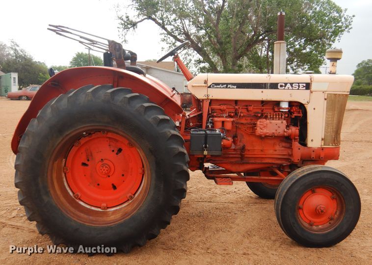 image for item LT9777 Case 930 Comfort King  tractor