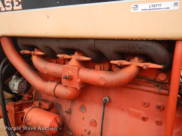 image for item LT9777 Case 930 Comfort King  tractor