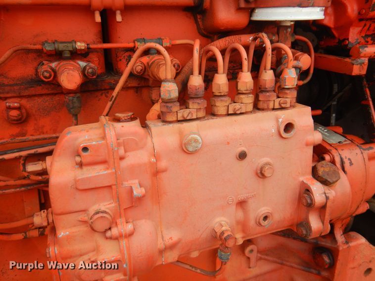 image for item LT9777 Case 930 Comfort King  tractor