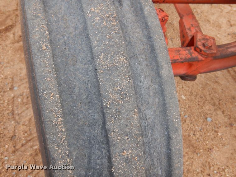 image for item LT9777 Case 930 Comfort King  tractor