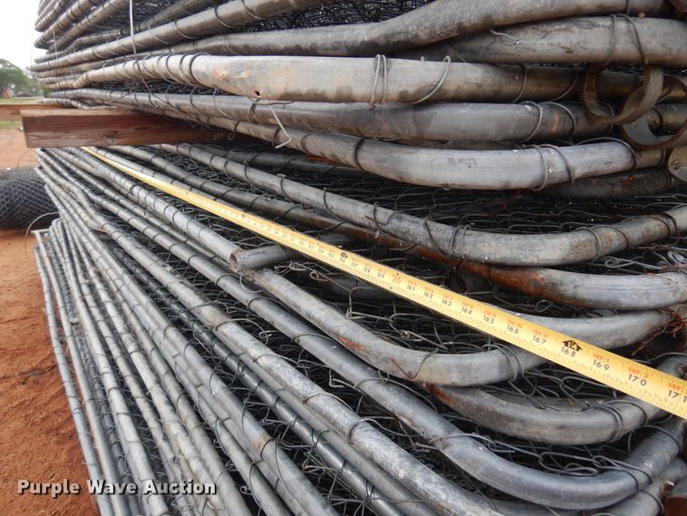 image for item LT9778 Approximately 52 fence panels