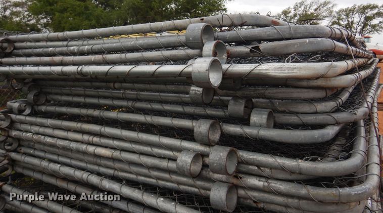 image for item LT9778 Approximately 52 fence panels