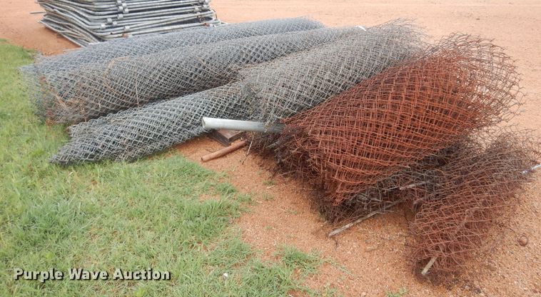 image for item LT9779 Chain link fencing