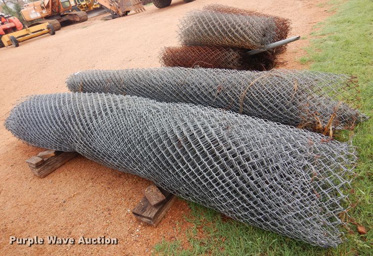 image for item LT9779 Chain link fencing