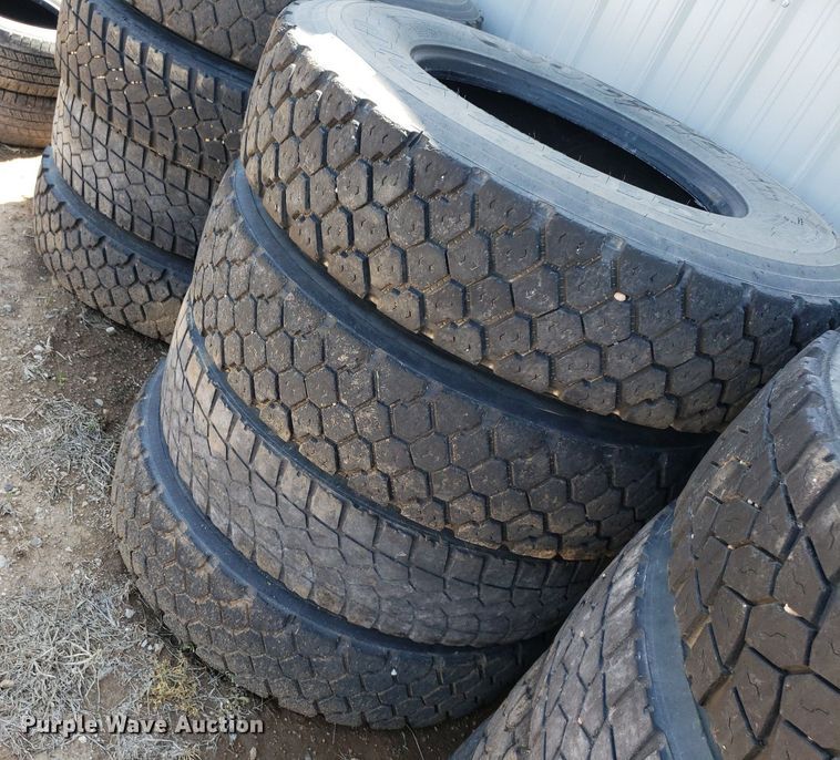image for item LT9791 Approximately 33 tires