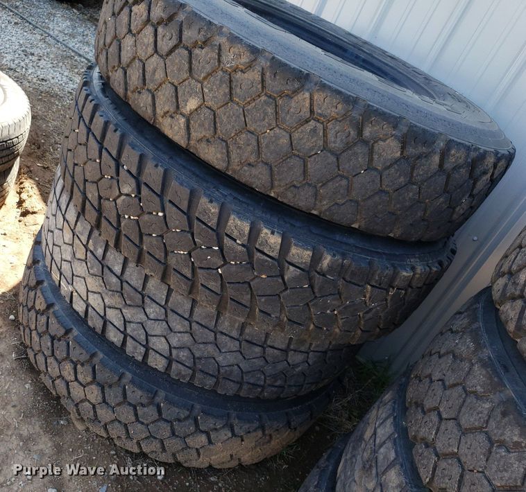 image for item LT9791 Approximately 33 tires